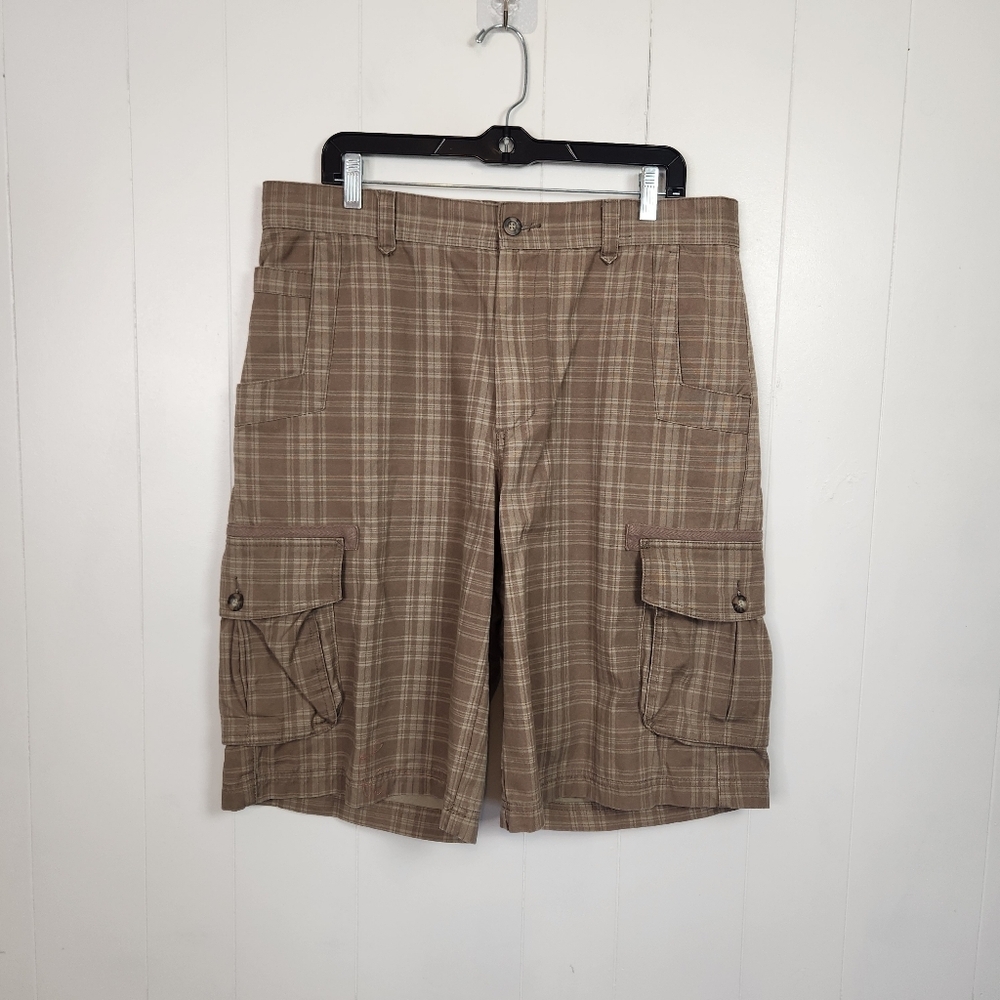 Cabela's Shorts Mens Size 36 Tan Check Plaid Cargo Cotton Flat Front Hiking